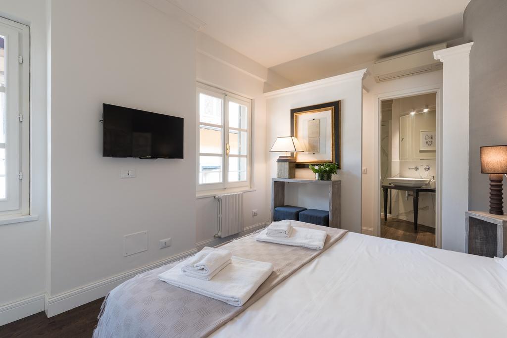 Novella Goldoni Suite-By Florence Concierge Pokoj fotografie